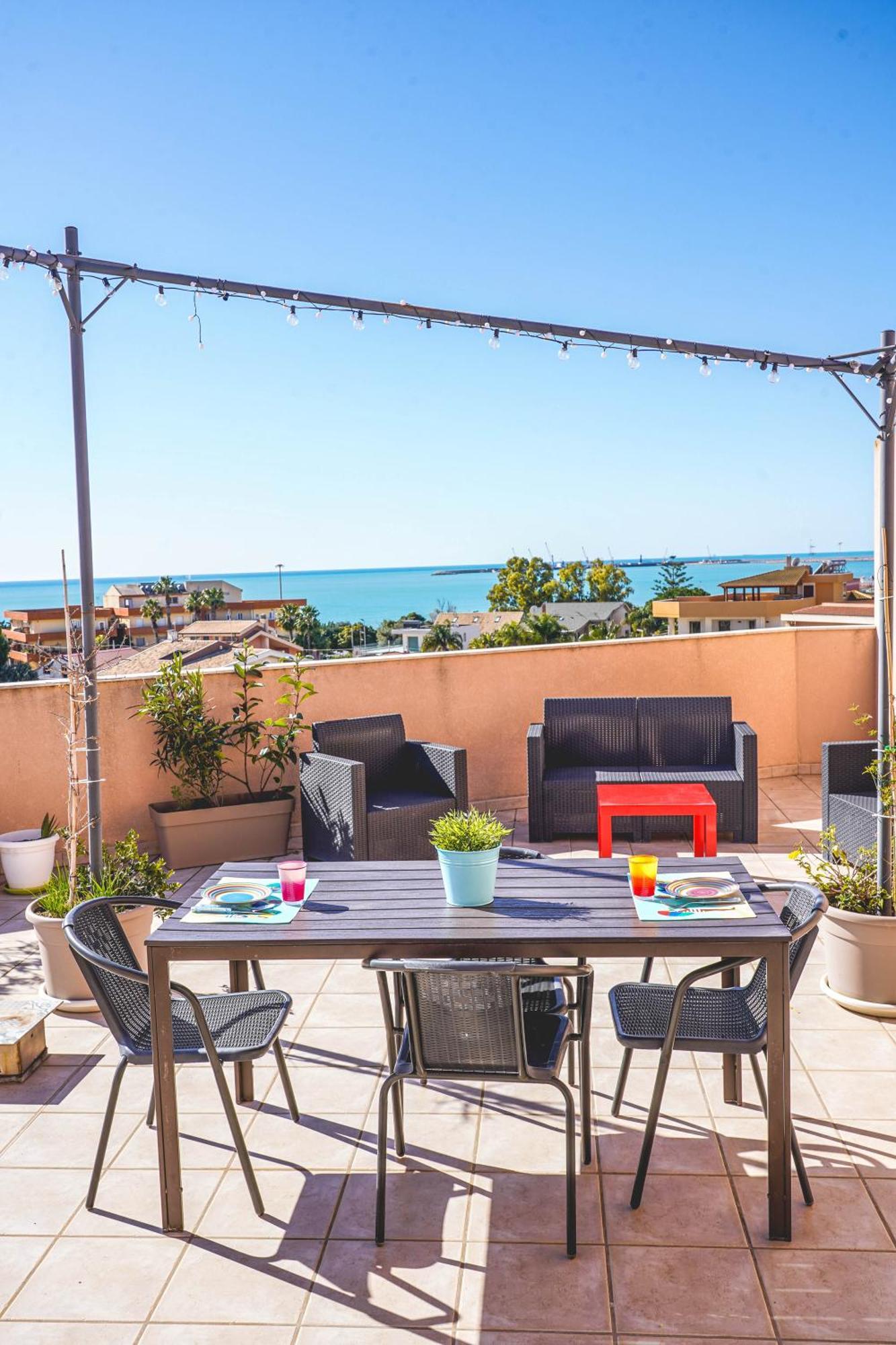 דירות פוצאלו Attico Terrazza Cielomare Seaview מראה חיצוני תמונה