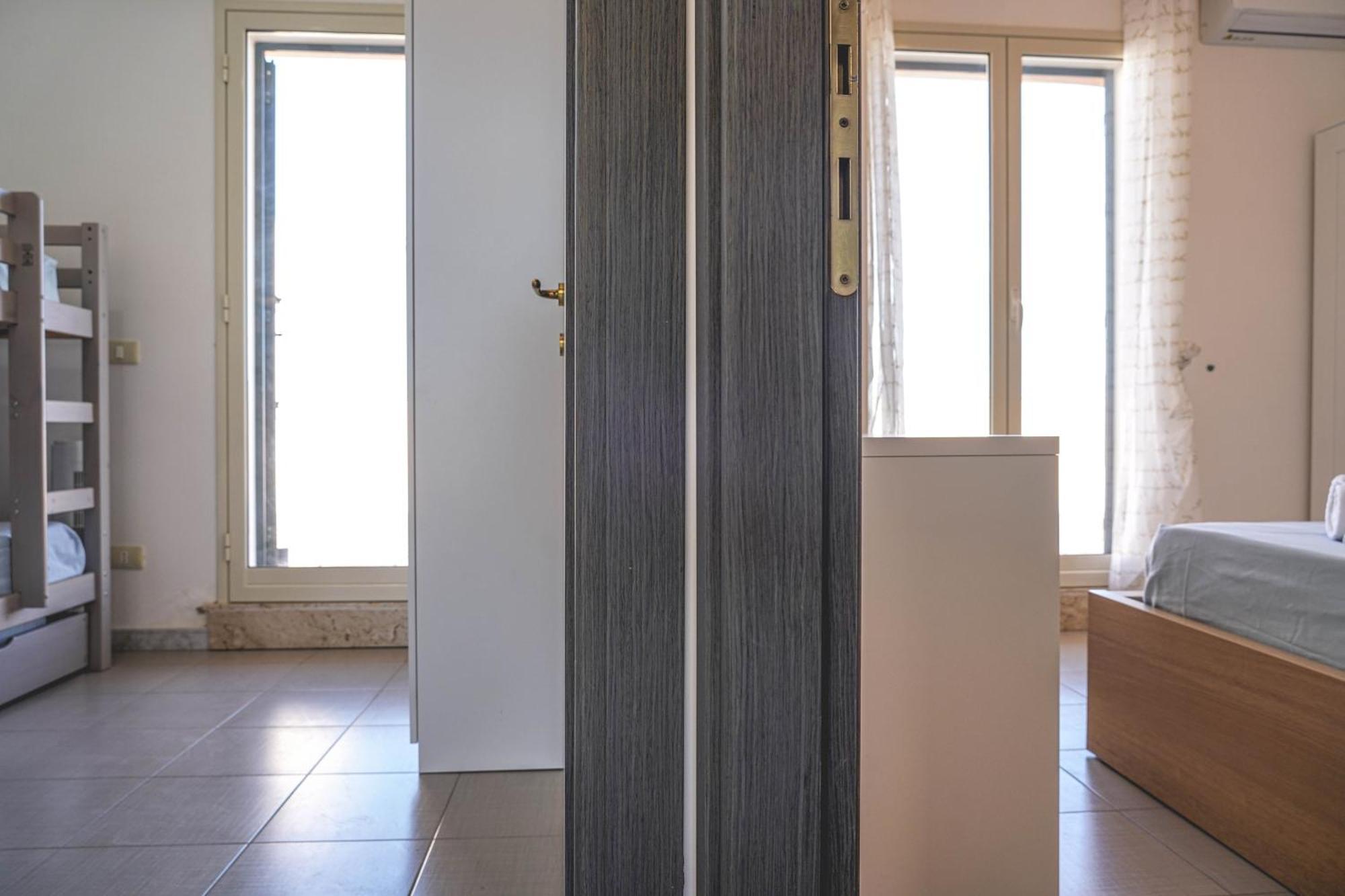 דירות פוצאלו Attico Terrazza Cielomare Seaview מראה חיצוני תמונה