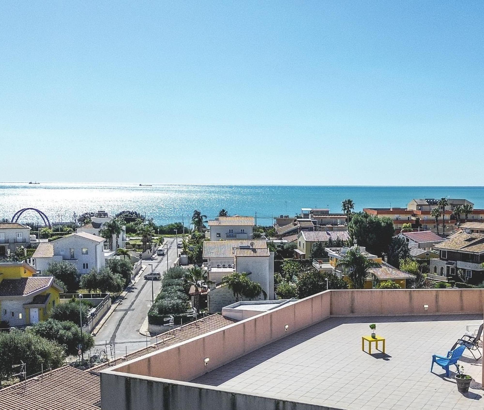 דירות פוצאלו Attico Terrazza Cielomare Seaview מראה חיצוני תמונה